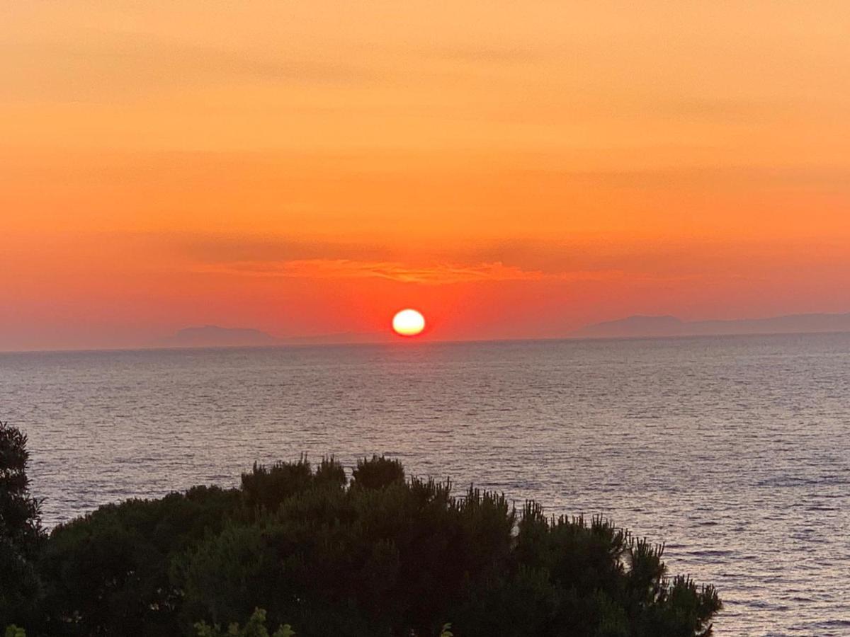 Albeca Relais Bed & Breakfast Castellabate Bagian luar foto
