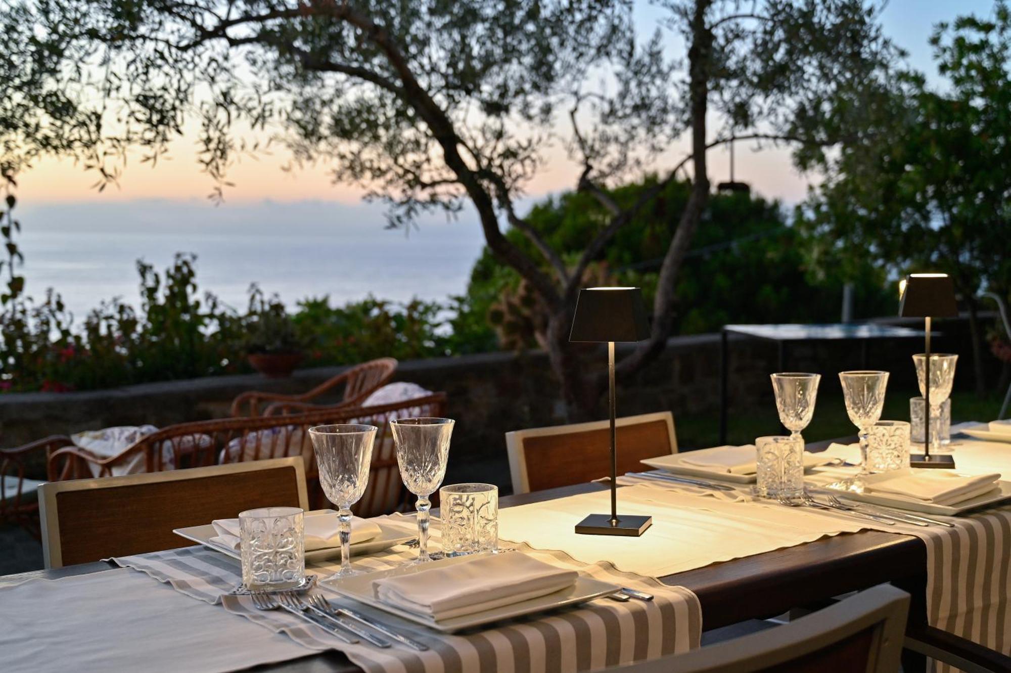 Albeca Relais Bed & Breakfast Castellabate Bagian luar foto